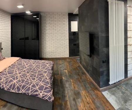 Ferienwohnung Уютная Квартира Возле Метро 23 Августа Charkiw Exterior foto