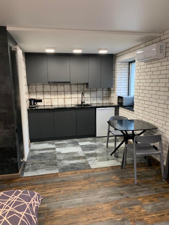 Ferienwohnung Уютная Квартира Возле Метро 23 Августа Charkiw Exterior foto