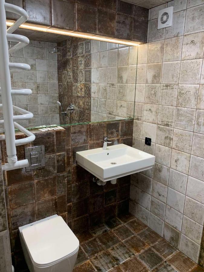 Ferienwohnung Уютная Квартира Возле Метро 23 Августа Charkiw Exterior foto